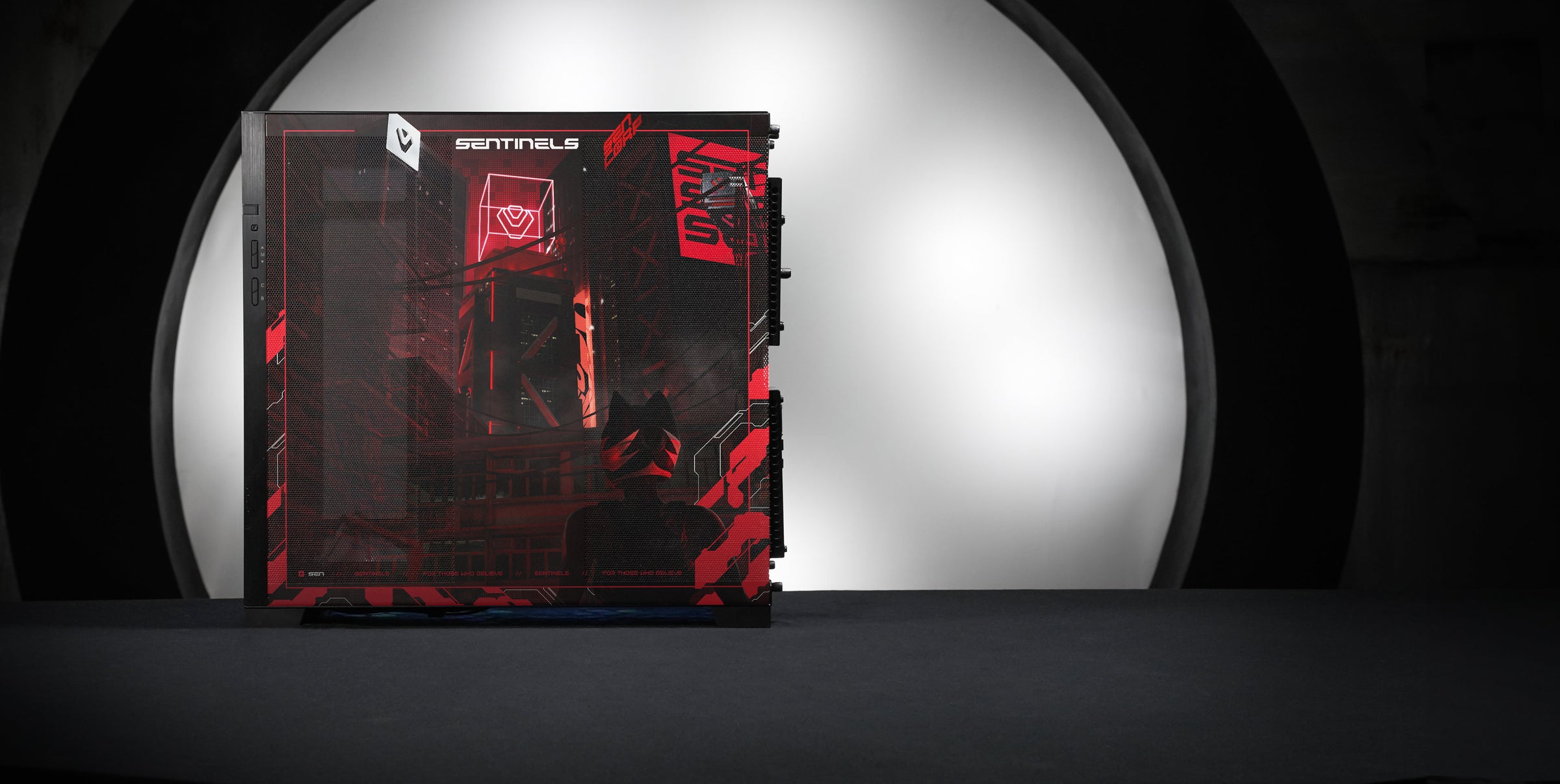 The Sentinel - Master Edition rear view