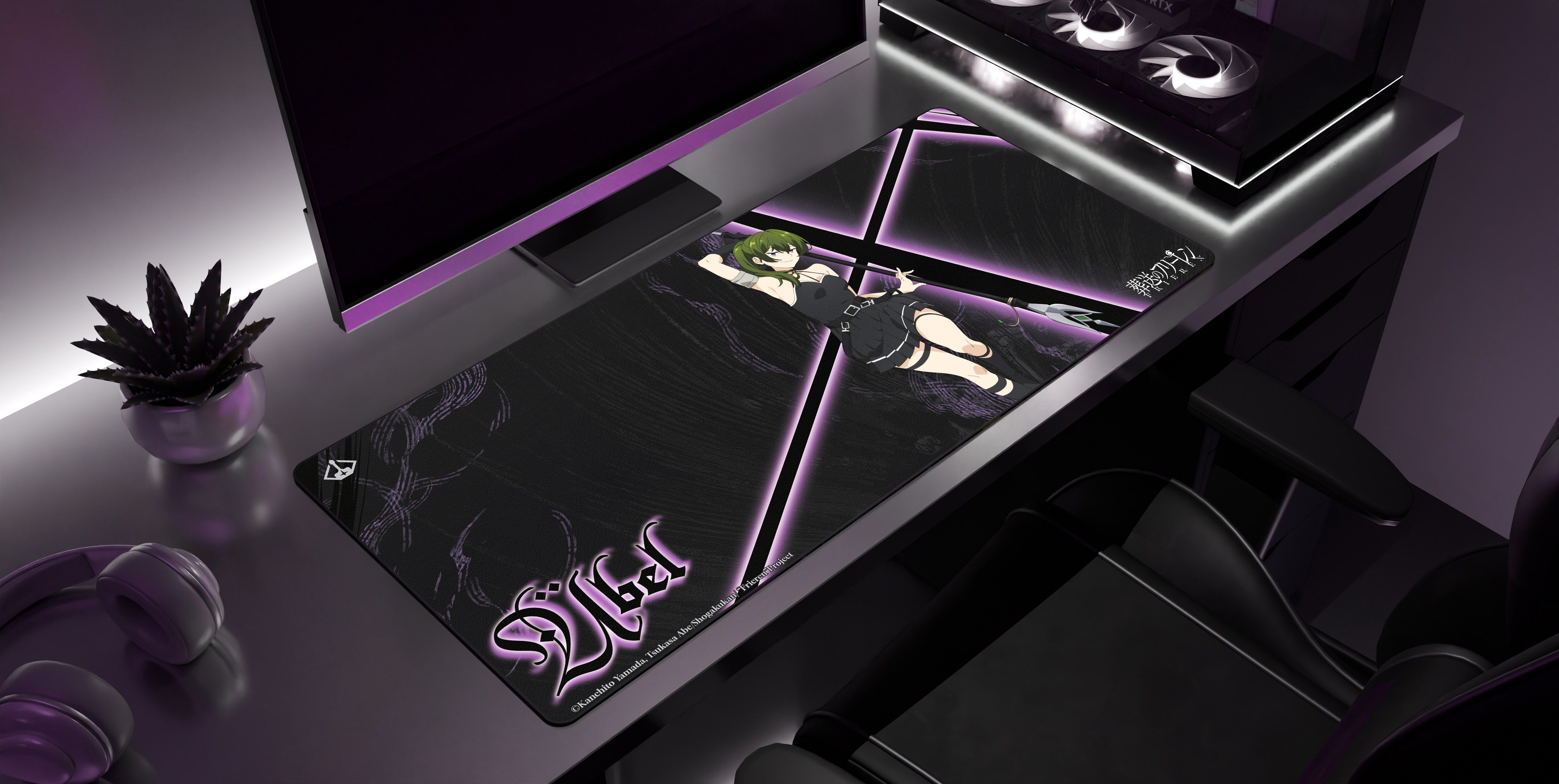 Ubel - Frieren Desk Mat side view
