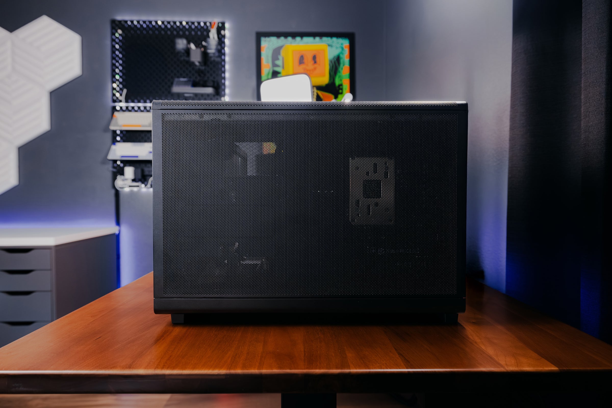 Open Box/Refurb - Traveler PC V3 side view