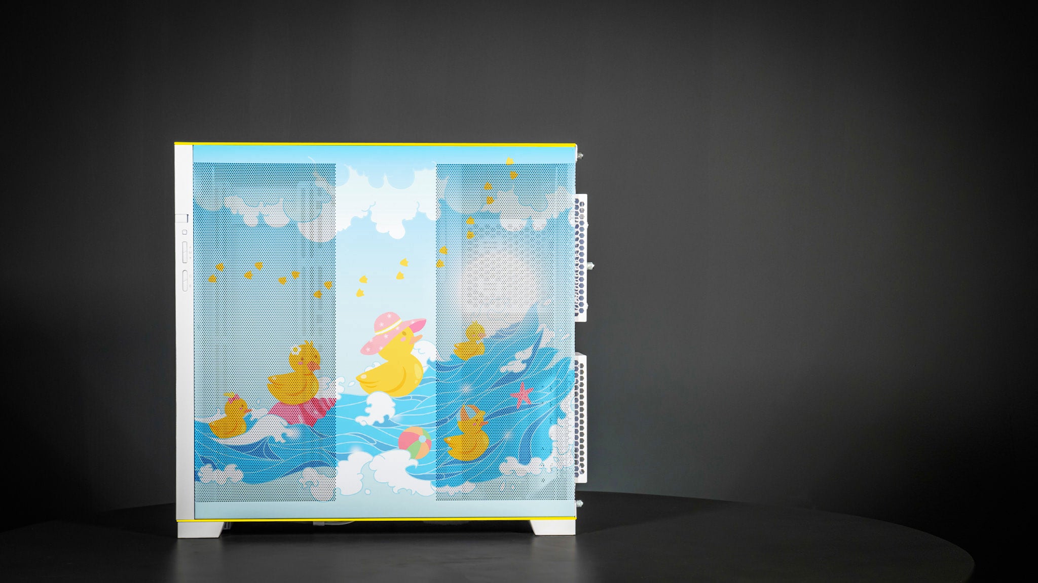 Daph's Ducks Case side view