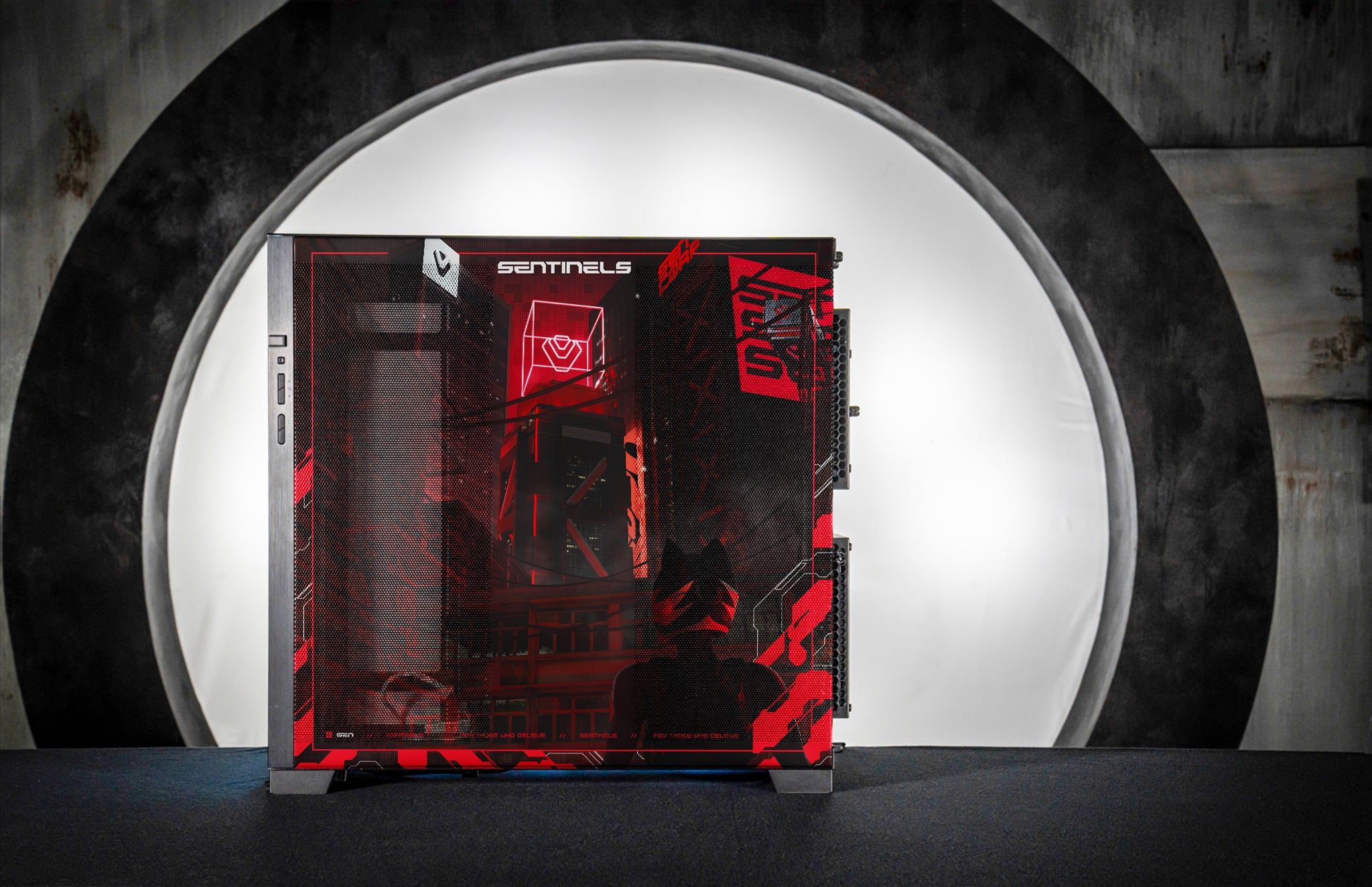 Open Box/Refurb - The Sentinel Master Edition PC v3 side view